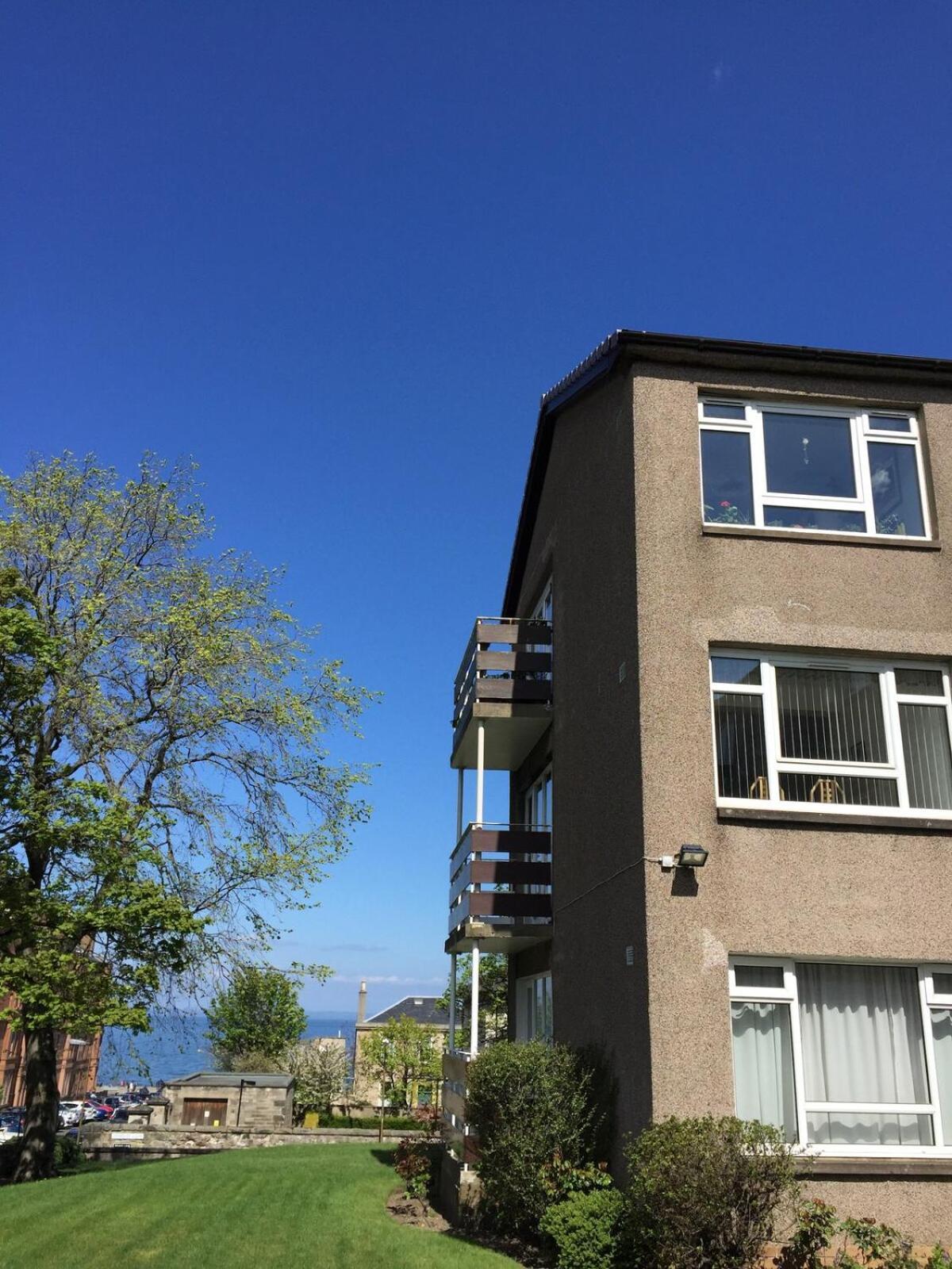 Apartment Mid-century Gem Steps From The Edinburgh